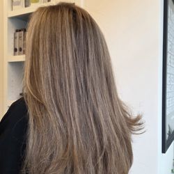 Cualtzin Salon - Natural balayage
