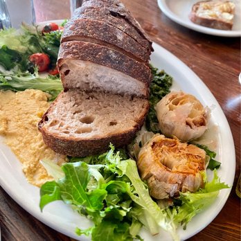 Cowfish - Homemade bread with roasted garlic , hummus and pesto. Soooo good. - Seafood Near Me - Lander, Wyoming