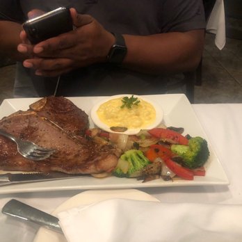 Al's Steakhouse - Porterhouse steak with Mac and cheese and mixed veggies. Mac and cheese was very good ! (Coming from a southerner) - Steakhouses Near Me - Woodward, Oklahoma