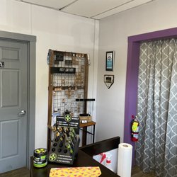 Awesome Paws Pet Salon - Olmsted Falls - Lobby area