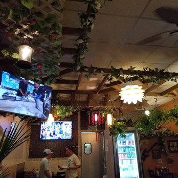 Binh Duong II - The TVs have both Vietnamese and US TV. - Vietnamese Near Me - Hillside, New Jersey Binh Duong II - The TVs have both Vietnamese and US TV. - Vietnamese Near Me - Hillside, New Jersey