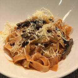 Restaurant LUM - Pasta de guajillo
