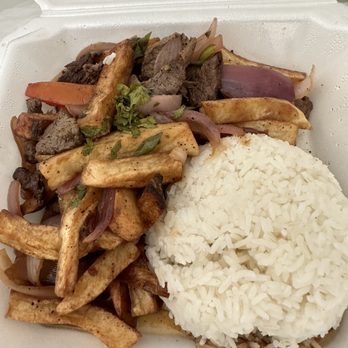 Higo Chicken - Lomo saltado - Peruvian Near Me - La Habra, California