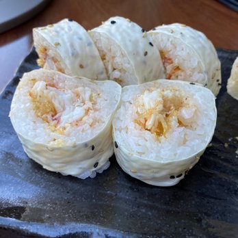 Yellowtail Japanese Restaurant & Lounge - Baked Crab Hand Roll - Japanese Near Me - Las Vegas, Nevada