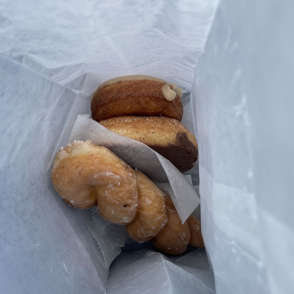 Long’s Bakery - Glazed Twist, Bavarian Cream & Maple Iced Cake... all three spectacular. - Bakeries Near Me - Indianapolis, Indiana Long’s Bakery - Glazed Twist, Bavarian Cream & Maple Iced Cake... all three spectacular. - Bakeries Near Me - Indianapolis, Indiana