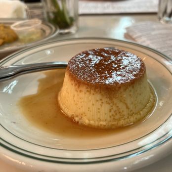 Versailles - Flan - Cuban Near Me - Miami, Florida Versailles - Flan - Cuban Near Me - Miami, Florida