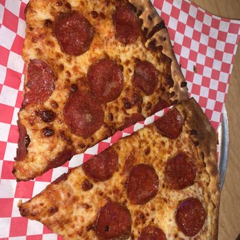 Davanza's - 2 slice of pepperoni - Pizza Near Me - Park City, Utah Davanza's - 2 slice of pepperoni - Pizza Near Me - Park City, Utah