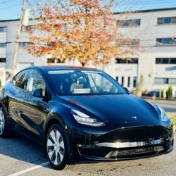 Wrapz - Black Tesla Model Y 2023 - SunTek® PPF Ultra - Ceramic Coating by Wrapz