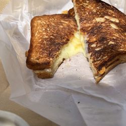 Cafe Delmarette - Grilled cheese