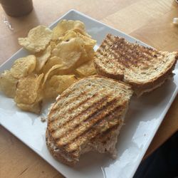 Daily Dose Cafe & Espresso - Tuna melt