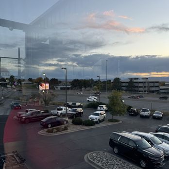 Viewhouse - Centennial - American Near Me - Centennial, Colorado
