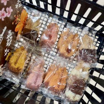 Honolulu Cookie Company - Build-your-own - Desserts Near Me - Honolulu, Hawaii Honolulu Cookie Company - Build-your-own - Desserts Near Me - Honolulu, Hawaii
