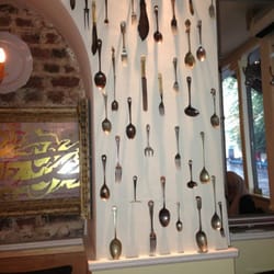 Hafez Restaurant - Feels like Alice in wonderland of Persia in here.