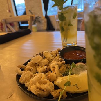 Rose' 11 - Calamari - Polish Near Me - Roselle, Illinois