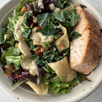 Simply Salad - Thai It Up (Salad) w/ salmon and Thai peanut dressing - Salad Near Me - Long Beach, California