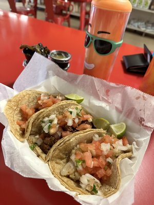 La Divina Tacos by null