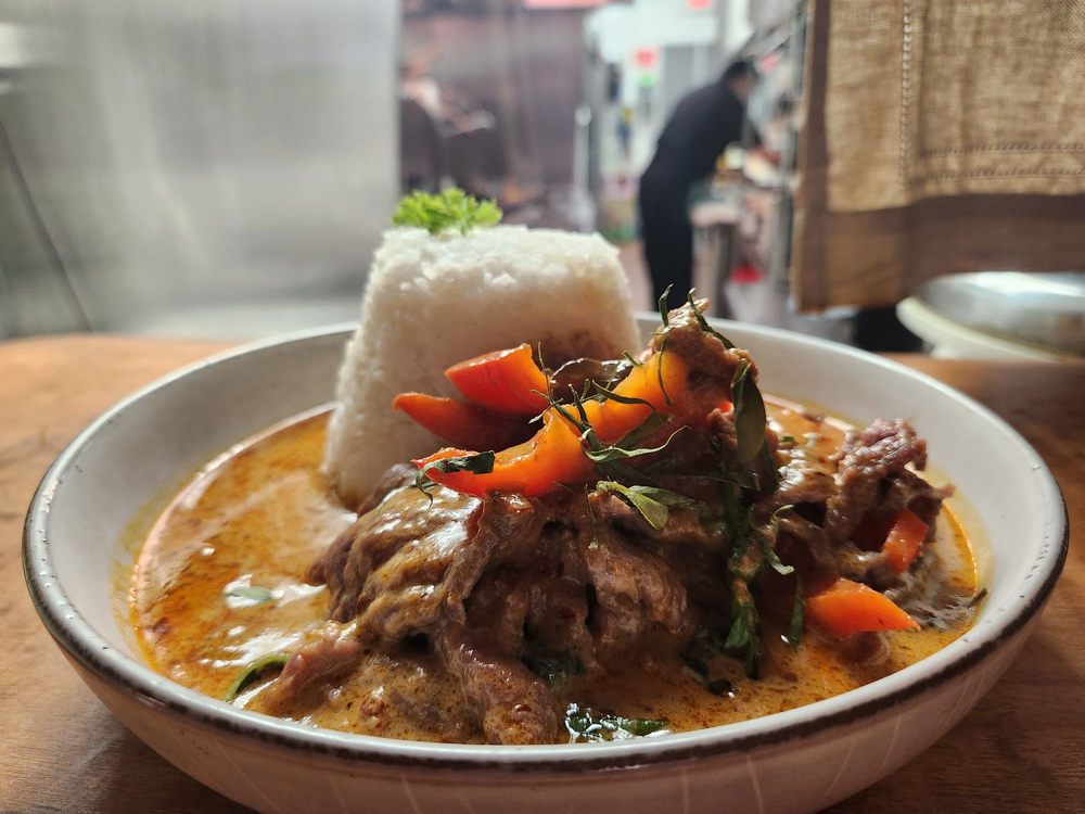 Pailin Thai Cuisine Logo