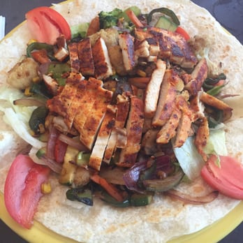Starliner Diner - Southwestern salad with chicken - Cuban Near Me - Hilliard, Ohio Starliner Diner - Southwestern salad with chicken - Cuban Near Me - Hilliard, Ohio