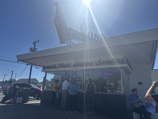 Carl's Frozen Custard by null