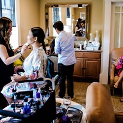Smart Set Aesthetics - Sonya is doing my makeup here