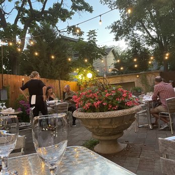 Tess - Outside seating - New American Near Me - Milwaukee, Wisconsin