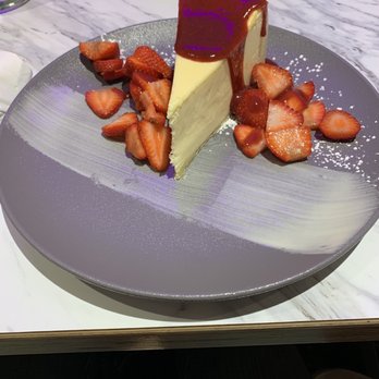 Demetres Danforth - Strawberry cheesecake 6/10 - Desserts Near Me - Toronto, Ontario