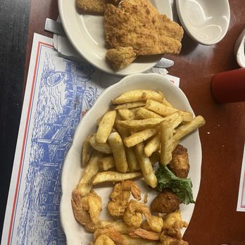 Cedar River Seafood - Flounder and shrimp with fries - Seafood Near Me - Callahan, Florida Cedar River Seafood - Flounder and shrimp with fries - Seafood Near Me - Callahan, Florida