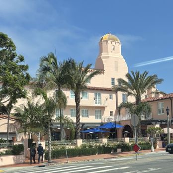 La Valencia Hotel - Exterior - Hotels Near Me - La Jolla, California La Valencia Hotel - Exterior - Hotels Near Me - La Jolla, California