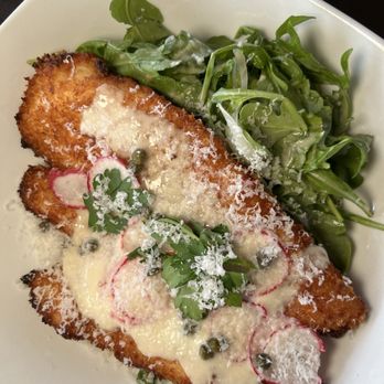 Sparrow Bar & Restaurant - Chicken piccata - Bars Near Me - New Milford, Connecticut