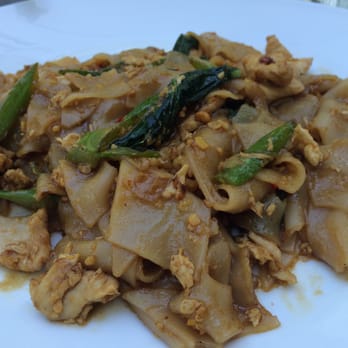 Thai Canteen - Pad see ew - Thai Near Me - Davis, California Thai Canteen - Pad see ew - Thai Near Me - Davis, California