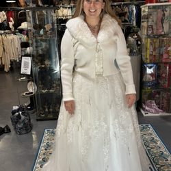 Timeless Threads Boutique - Vintage wedding dress and accessories