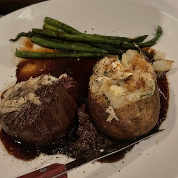 Louie's Backyard - Horseradish crusted fillet with wine reduction - New American Near Me - Key West, Florida