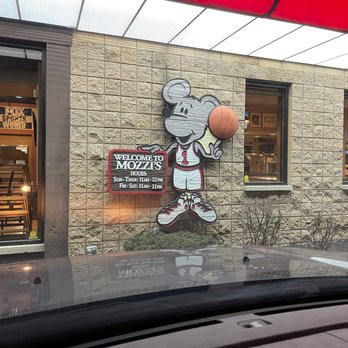 Mozzi's Pizza - Pizza Near Me - Greenfield, Indiana