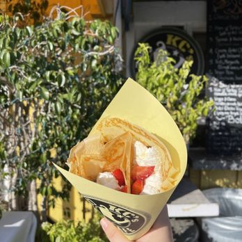 KC's Crepes Cafe - Strawberry Chocolate Crepe - Cafes Near Me - Marina Del Ray, California