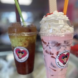 La Michoacanita Paleteria y Neveria  - Diablito y fresa con crema