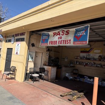 Express Lube Specialist - storefront - Oil Change Stations Near Me - Burbank, California Express Lube Specialist - storefront - Oil Change Stations Near Me - Burbank, California