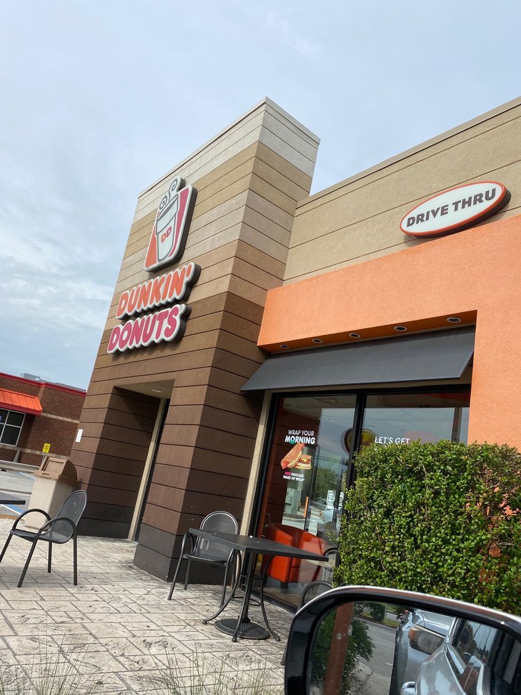 DUNKIN’ Updated October 2024 39 Photos & 50 Reviews 13627 Beach