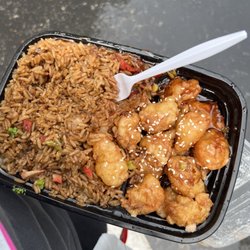 Mr Lee's Chinese Restaurant - Sesame chicken with pork fried rice