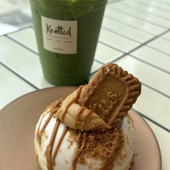 Cafe Knotted Arts District - Donuts Near Me - Los Angeles, California Cafe Knotted Arts District - Donuts Near Me - Los Angeles, California