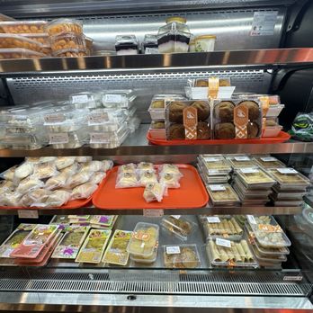 CoCo's Kanom Thai - Desserts Near Me - Los Angeles, California