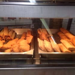 Golden's Gas & Grill
