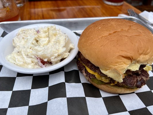 Arnold's Bar & Grill by null