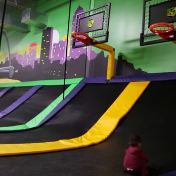 Get Air Des Moines - Basketball - Trampoline Parks Near Me - Urbandale, Iowa