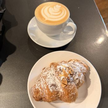 Engine Coffee - Hot vanilla latte with oat milk & almond croissant - Coffee & Tea Near Me - Chicago, Illinois