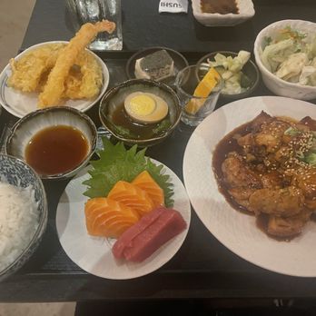 Gurume Sushi - Yummy Chicken teriyaki dinner plate - Japanese Near Me - Irvine, California Gurume Sushi - Yummy Chicken teriyaki dinner plate - Japanese Near Me - Irvine, California
