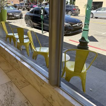 Milky Flakes - Outside Seating - Ice Cream & Frozen Yogurt Near Me - Walnut Creek, California Milky Flakes - Outside Seating - Ice Cream & Frozen Yogurt Near Me - Walnut Creek, California