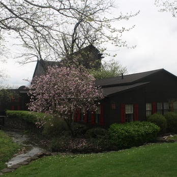 Maker's Mark Distillery - Tours Near Me - Loretto, Kentucky Maker's Mark Distillery - Tours Near Me - Loretto, Kentucky