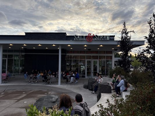 Salt & Straw by null