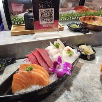 Red Sake - Assorted Sashimi & fresh wasabi - Sushi Bars Near Me - Westminster, California