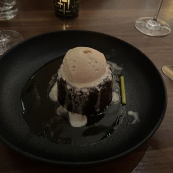 Gordon Ramsay Hell’s Kitchen - Sticky Toffee Pudding for dessert to celebrate a birthday. - Bars Near Me - Mashantucket, Connecticut Gordon Ramsay Hell’s Kitchen - Sticky Toffee Pudding for dessert to celebrate a birthday. - Bars Near Me - Mashantucket, Connecticut